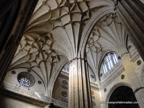 Pilar fasciculado clásico de la arquitectura gótica
