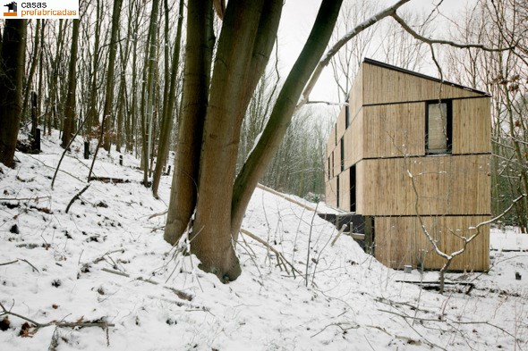 Casa moderna de bambú por arquitectos AST 77 en Rotselar, Bélgica (21)