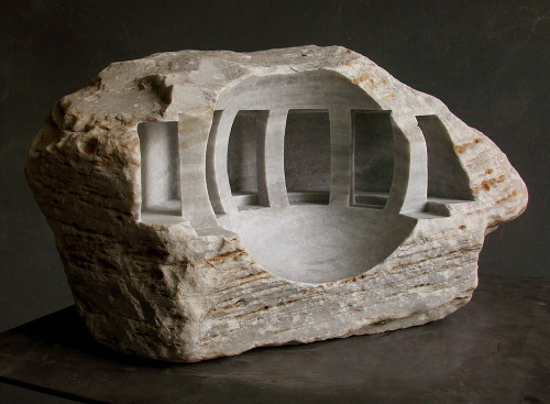 Miniaturas de secciones de templos romanos, basílicas y pasajes escondidos en marmol y piedra natural