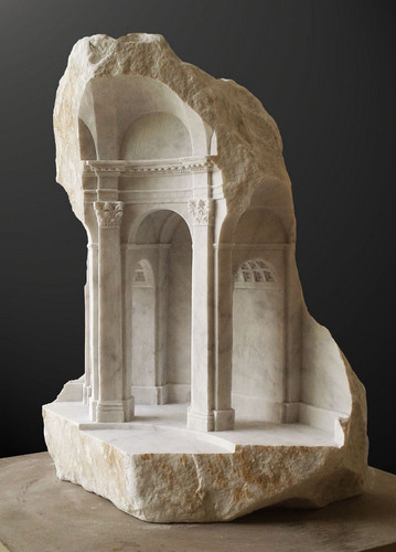 Miniaturas de secciones de templos romanos, basílicas y pasajes escondidos en marmol y piedra natural